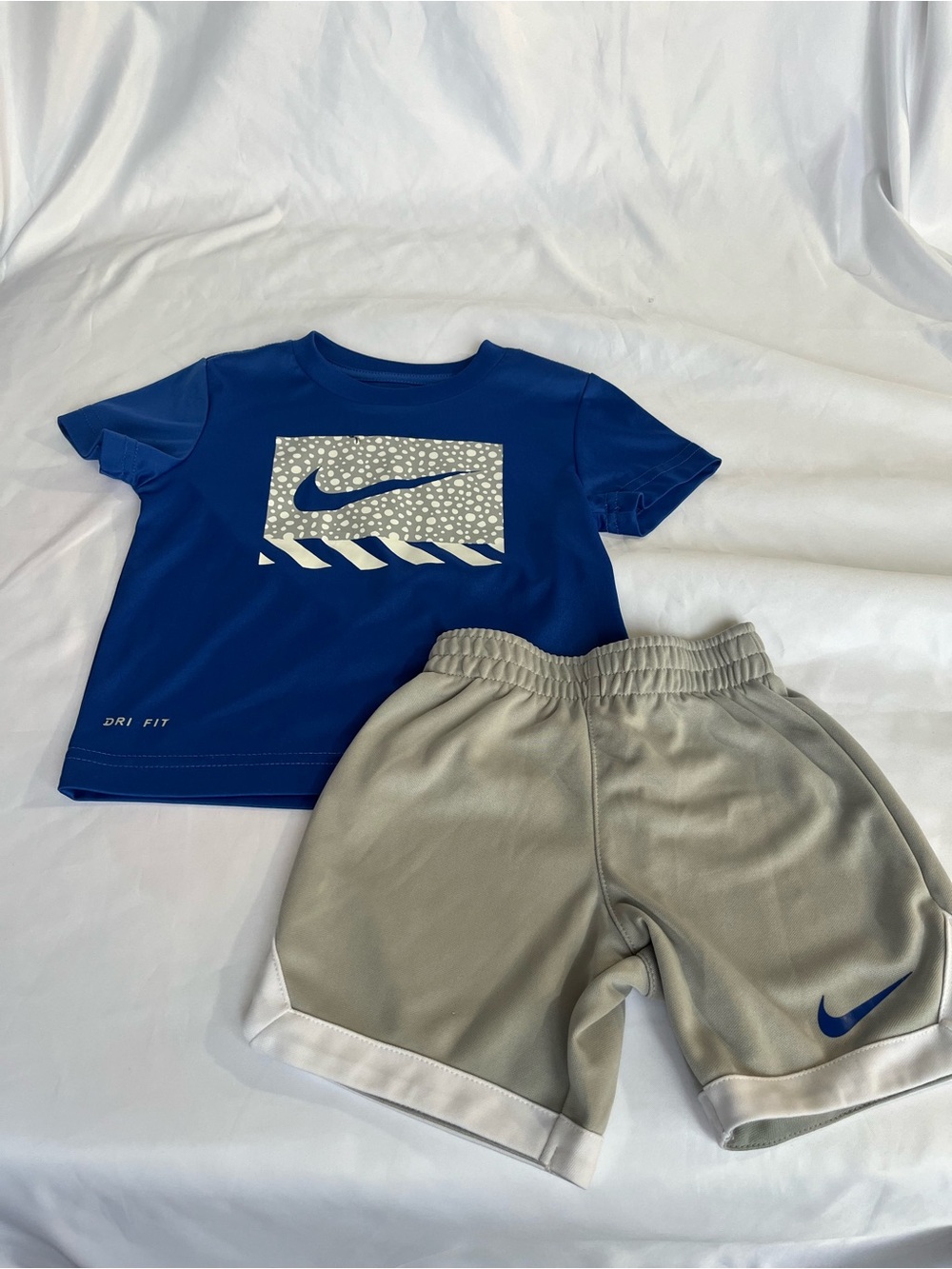 2t Nike Blue Dri-FIT Tee & Gray Athletic Shorts Set